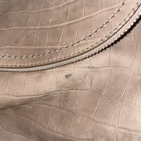 Marc Jacobs Hobo Shoulder Bag Greige Tan Purse Crocodile Embossed Leather - Picture 3 of 16